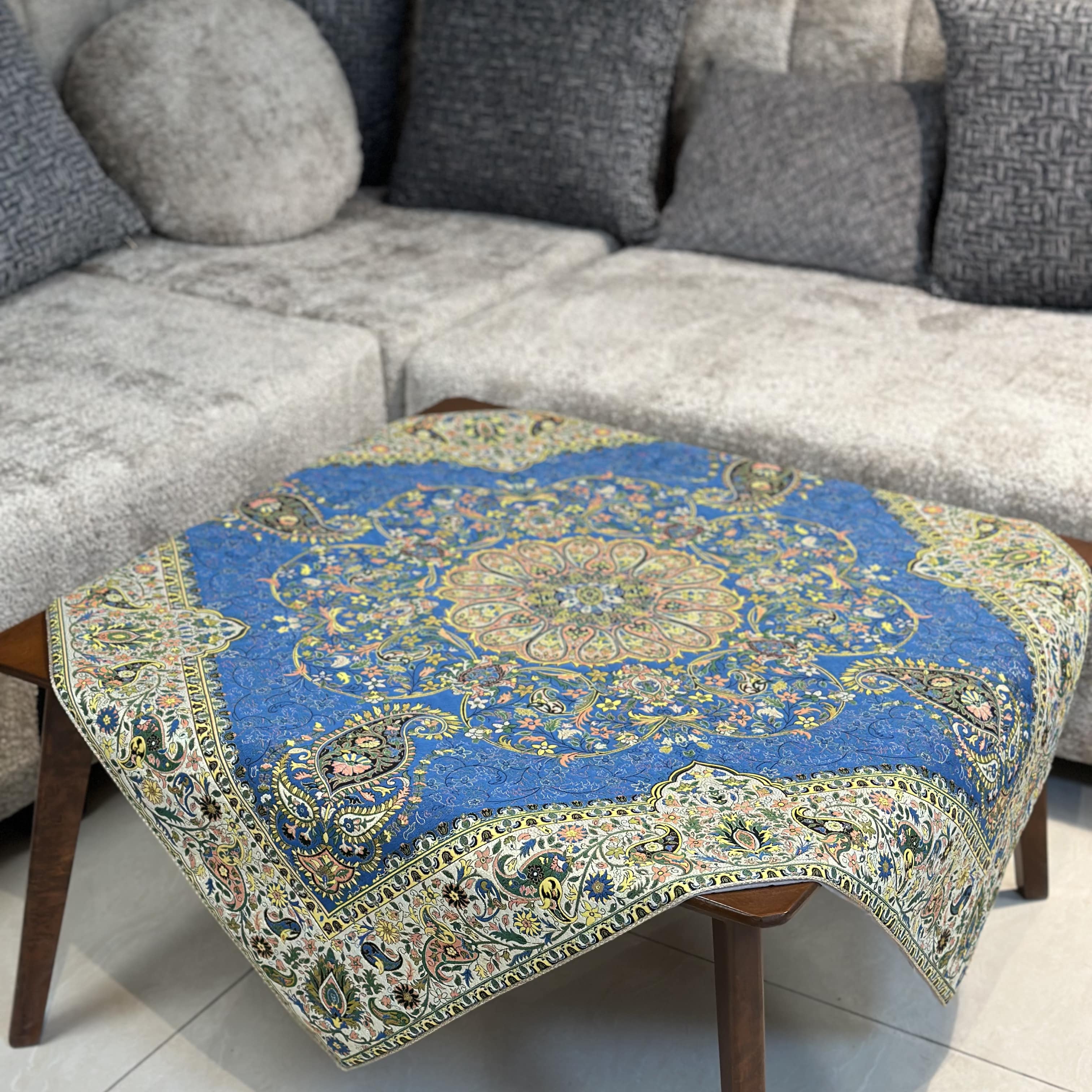 رومیزی مربعی طرح افشار